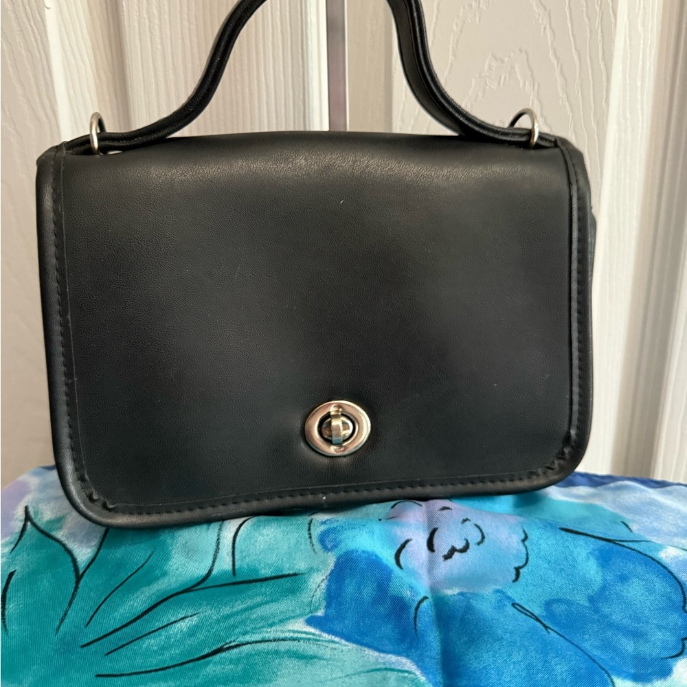 Vintage Elegant Black Leather Handbag